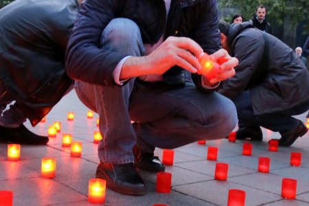 Свеча памяти: посвящается 75-летию Победы над нацизмом во Второй мировой войне (фоторепортаж) 