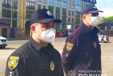 Около тысячи одесских полицейских и гвардейцев следят за порядком у мемориальных комплексов (фото, видео) 