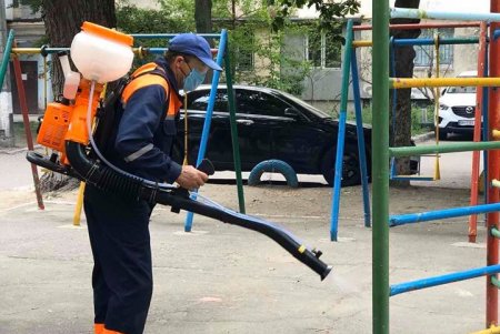 В Одессе открыли детские площадки: дезинфицировать их будут каждый день (фото)