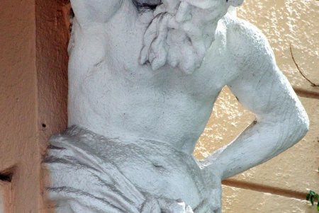 Прогулка по Базарной: исторические здания и современные высотки старинной улицы (фоторепортаж) 