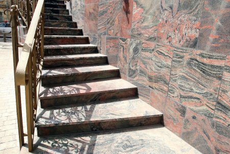 Прогулка по Базарной: исторические здания и современные высотки старинной улицы (фоторепортаж) 