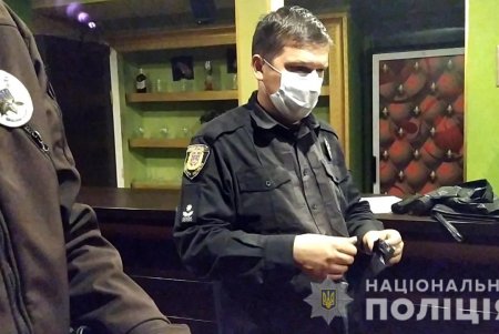 Два онлайн-казино подпольно работали на Таирова (фото, видео)