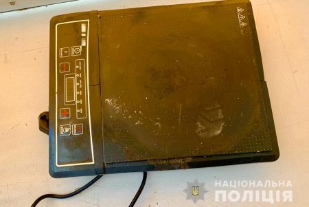 На Николаевской дороге рецидивист вынес из чужой квартиры технику и чугунные батареи