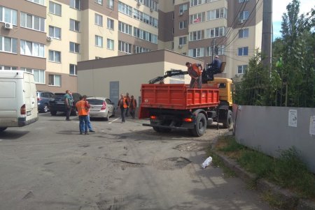 На Святослава Рихтера проводят капремонт внутриквартального проезда (фото)