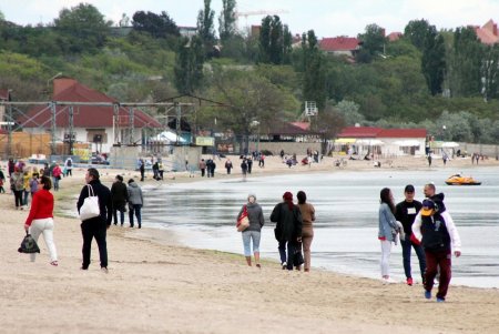 Прохладный майский день в Лузановке (фоторепортаж)