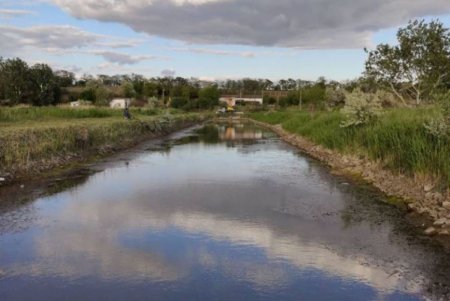В озере Ялпуг сильно снизился уровень воды из-за засухи (фото)