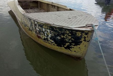 На Днестре браконьер наловил карася и сазана запрещенной сетью (фото)