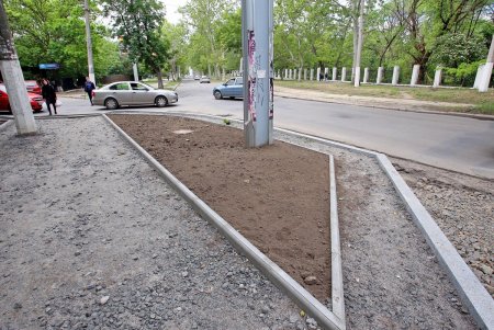 Ремонт тротуара на Академической (фоторепортаж)