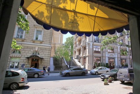 Июньская прогулка по переулку Чайковского (фоторепортаж)
