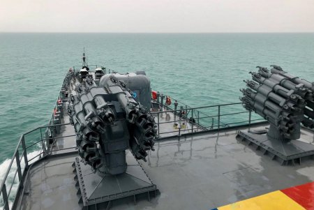 Румынские и украинские моряки провели совместную тренировку в Черном море (фото, видео)
