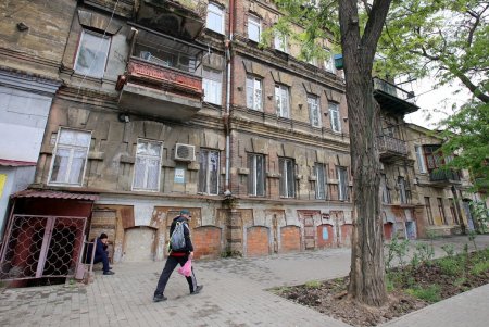 Старые дворы на Молдаванке: улица Болгарская (фоторепортаж)