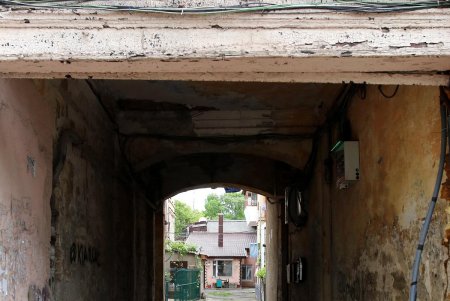 Старые дворы на Молдаванке: улица Болгарская (фоторепортаж)