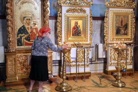 Одесситы отмечают День святой Троицы (фоторепортаж)