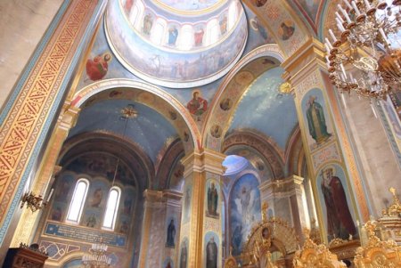 Одесситы отмечают День святой Троицы (фоторепортаж)