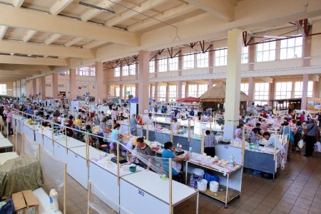 Сезонные продукты на рынке «Привоз» (фоторепортаж)