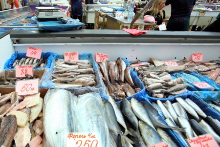 Сезонные продукты на рынке «Привоз» (фоторепортаж)