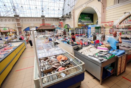 Сезонные продукты на рынке «Привоз» (фоторепортаж)