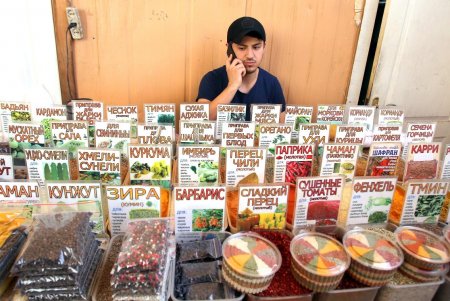 Сезонные продукты на рынке «Привоз» (фоторепортаж)