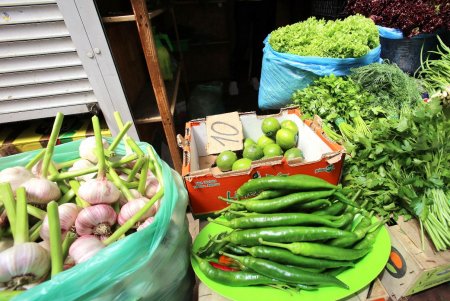 Сезонные продукты на рынке «Привоз» (фоторепортаж)