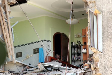Обрушившийся жилой дом на улице Ясной – памятник архитектуры (фоторепортаж)
