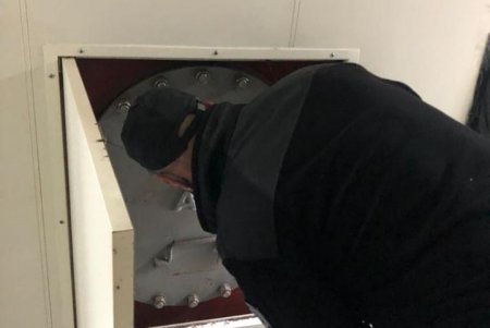 Помыли трюмы и сбросили остатки в воду: капитана грузового судна оштрафовали за загрязнение моря рядом с Одесским портом (фото)