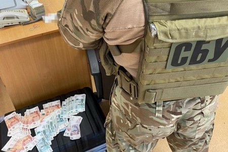 В Одессе «накрыли» конвертцентр: компании-клиенты побеждали в тендерах и незаконно выводили деньги (фото)