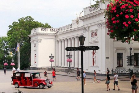 Одесса цветет и пахнет (фоторепортаж)