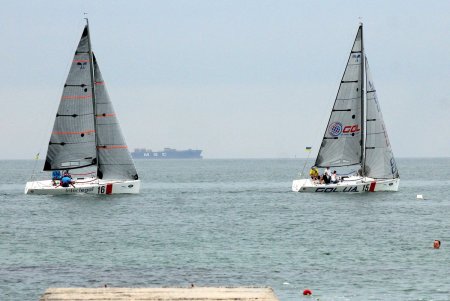 Открытая тренировка по боксу на берегу моря (фоторепортаж)