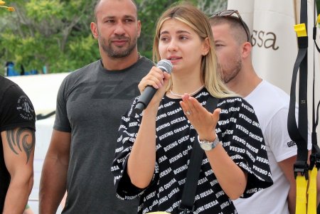 Открытая тренировка по боксу на берегу моря (фоторепортаж)