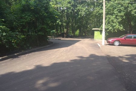 На Курсаках капитально отремонтировали внутриквартальный проезд (фото)
