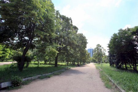Прогулка по скверу возле ОГА (фоторепортаж)