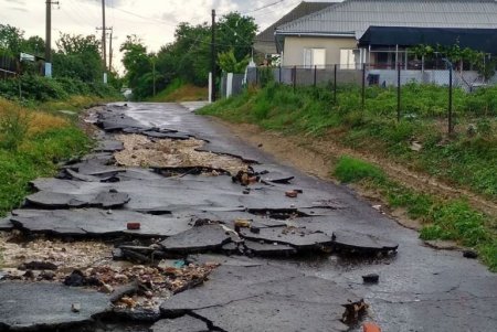 Ливни подтопили частные дома в Подольском и Болградском районах (фото)