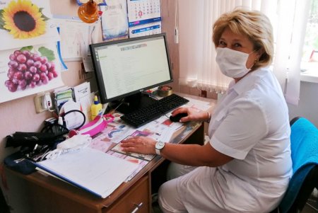 Медучреждения за счет городского бюджета обеспечиваются компьютерной техникой (фото)