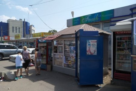 За неделю демонтировали 12 незаконных киосков и торговых точек (фото)