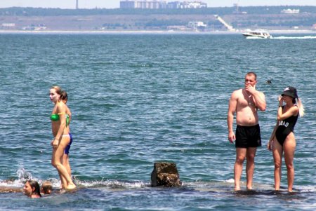 Пляж Ланжерон во время адаптивного карантина (фоторепортаж)