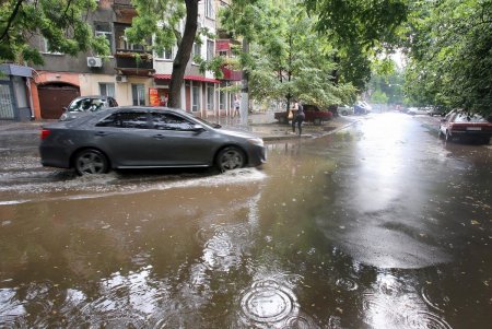 Дождь в большом городе (фоторепортаж)