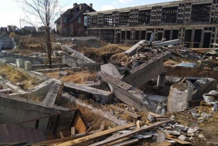 Обманула больше ста одесситов — мошенница брала деньги за несуществующую стройку таунхаусов (фото, видео)