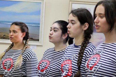 Симфония графики и живописи: выставка творческих работ одесского художника Виталия Парастюка (фоторепортаж)