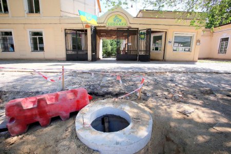 Реконструкция Новощепного Ряда: уже готовят основание для укладки новых трамвайных путей (фоторепортаж) 