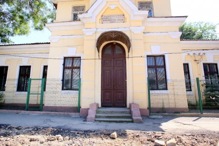 Реконструкция Новощепного Ряда: уже готовят основание для укладки новых трамвайных путей (фоторепортаж) 