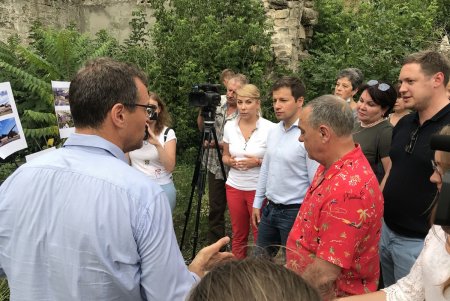 Погреба на Бугаевке восстановят и создадут музей украинского вина (фото)
