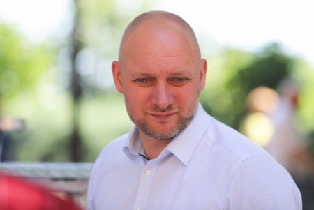 На Приморском бульваре появились подземные контейнеры для сбора твердых бытовых отходов (фоторепортаж)