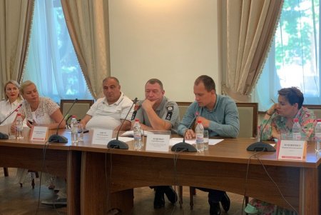 В мэрии разрабатывают проект строительства новой дороги для большегрузов, которые заезжают в Одесский порт (фото)