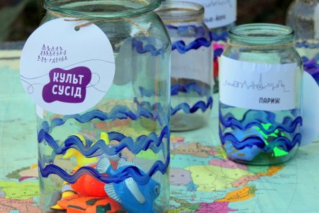 В одесском дворе на Средней «поселилась» Рыбачка Соня (фоторепортаж)
