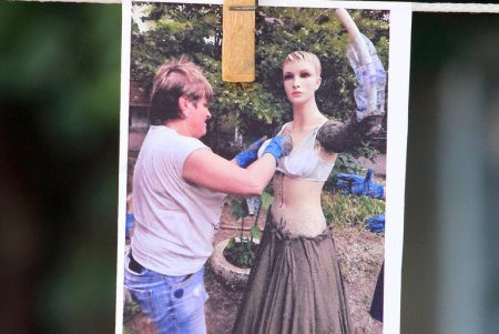 В одесском дворе на Средней «поселилась» Рыбачка Соня (фоторепортаж)