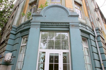 Взгляд через объектив: улица Троицкая (фоторепортаж) 