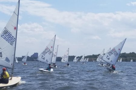 Юные яхтсмены Одессы привезли с чемпионата Украины по парусному спорту победные медали (фото)