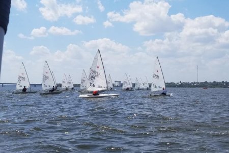 Юные яхтсмены Одессы привезли с чемпионата Украины по парусному спорту победные медали (фото)