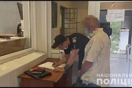В Арцизском районе мужчина стрелял в полицейских из своего дома (фото, видео)