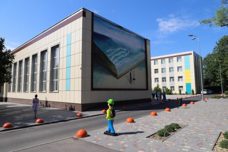 В новом учебном году школьники смогут оставаться в группах продленного дня, но кормить горячим обедом их не будут
